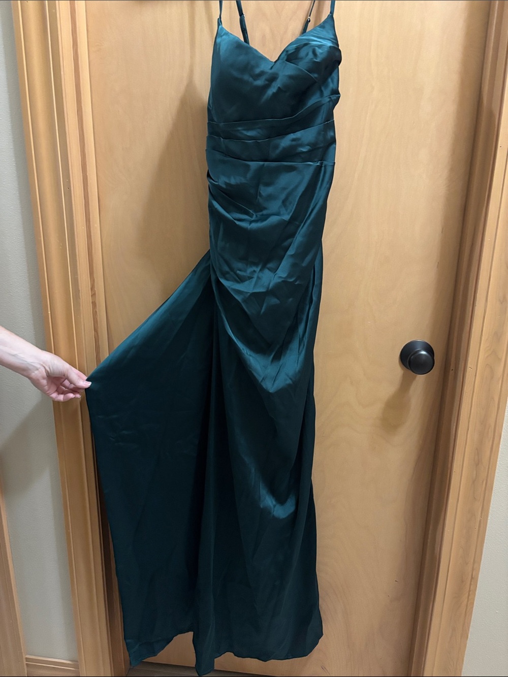 Class and Fashion - Emerald Green Satin Ruched Elegant Sash Maxi Formal Dress!!